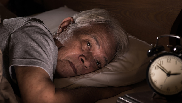 Insomnia-phone-therapy-elderly-blog_2col.jpg