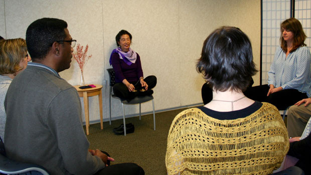 elizabeth-lin-group-meditation_2col.jpg