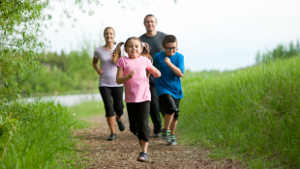 exercise_family_running_1col.jpg